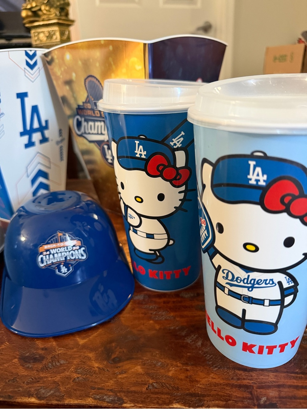 Sanrio Hello Kitty x L.A. Dodgers Reusable Party Cups w/Lids- Blue/White Lot